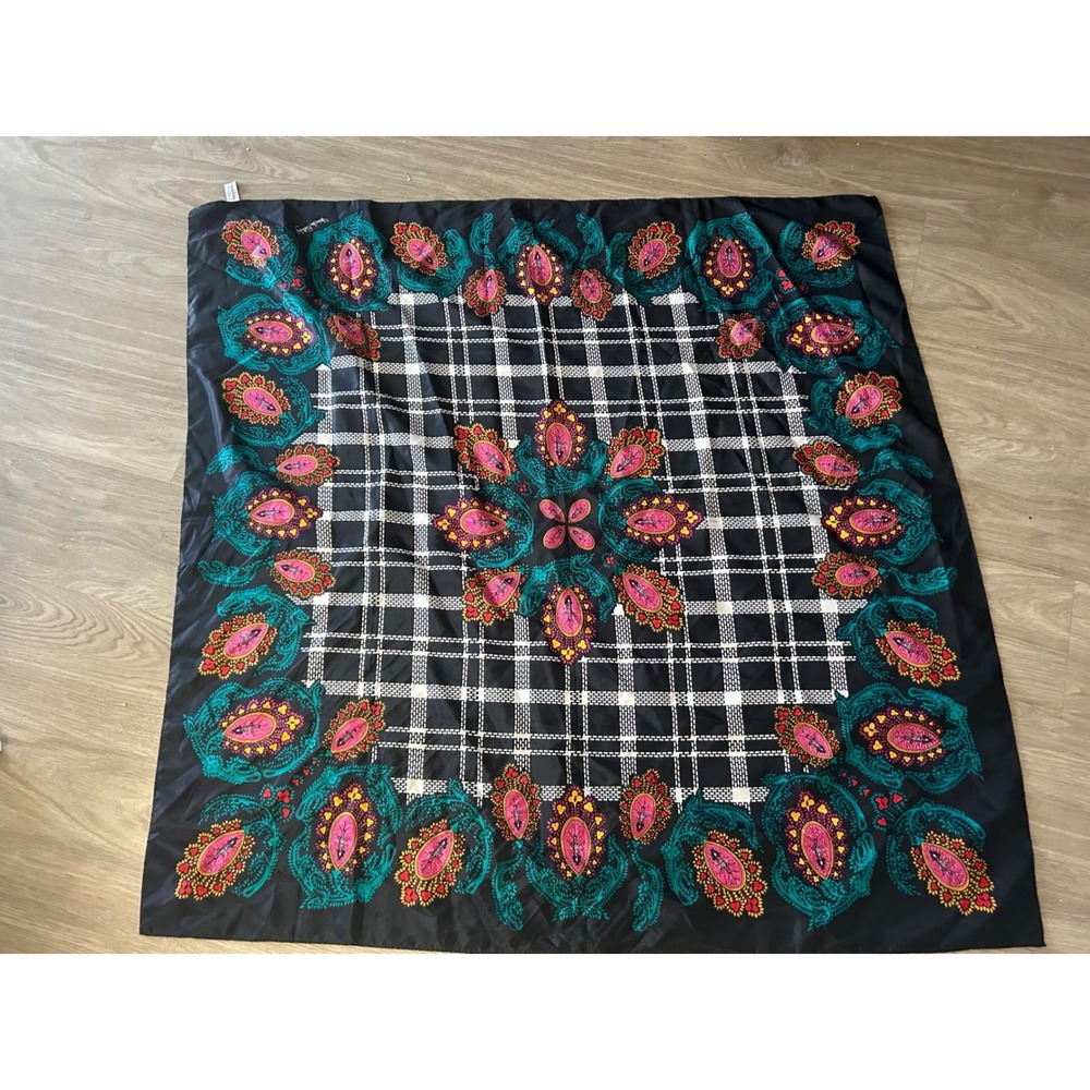 Vintage Diane von Furstenberg 100% Silk Square Scarf Paisley 42x42 Artsy Boho - Picture 5 of 9
